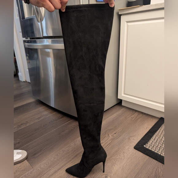 Steve Madden Dominique Black | Over-the-Knee Boots - Picture 4 of 8